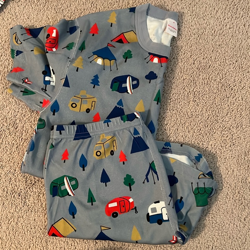 Hanna andersson camping pajamas. Short sleeve and shorts. Worn once.